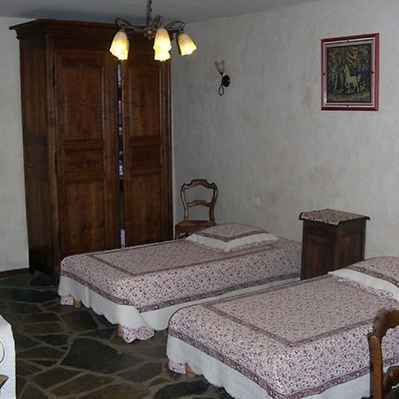 La Bergerie Bed & Breakfast Sainte-Eulalie-de-Cernon Ruang foto