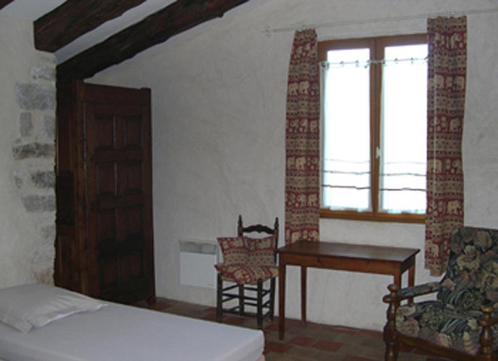 La Bergerie Bed & Breakfast Sainte-Eulalie-de-Cernon Ruang foto