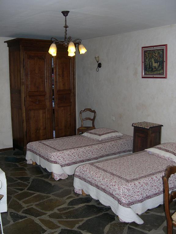La Bergerie Bed & Breakfast Sainte-Eulalie-de-Cernon Ruang foto